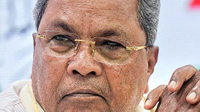 Siddaramaiah describes Kumaraswamy as ‘new face’ in Mandya, predicts his rout in election