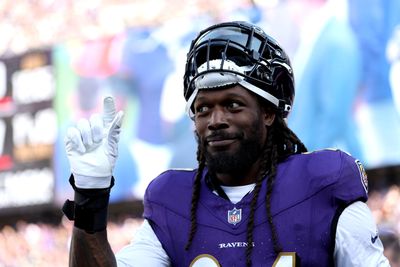 Former Ravens pass rusher Jadeveon Clowney to sign with Panthers