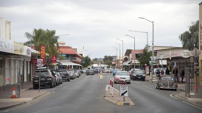 Fears Alice Springs youth curfew could inflame tensions