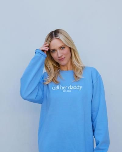 Brittany Snow's Effortless Style In Light Blue Sweatshirt