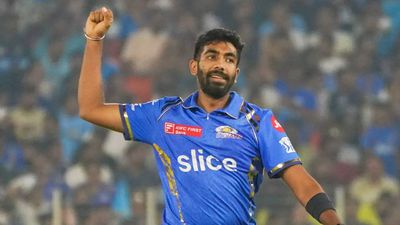 'Jasprit Bumrah should have bowled...': Brett Lee slams Mumbai Indians' tactics against SRH