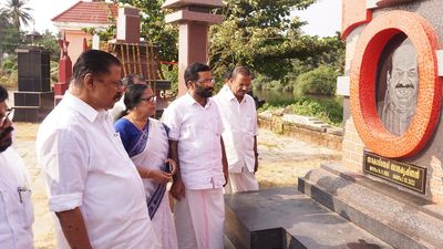 Memorials to CPI(M) leaders at Payyambalam defaced