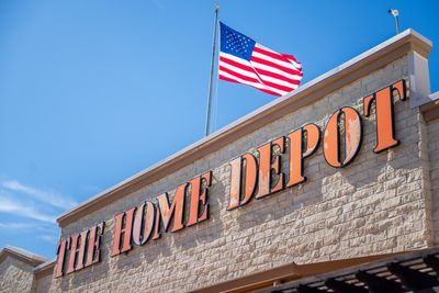 Home Depot agrees to make its largest acquisition ever