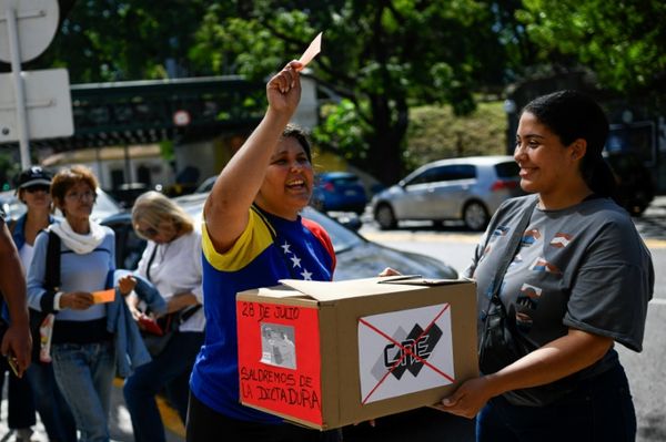 Venezuela's Huge Diaspora Struggles To Register To Vote