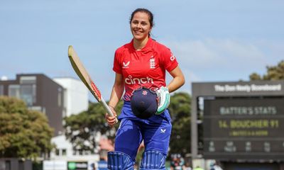 England beat New Zealand by five wickets: fifth women’s T20 cricket international – as it happened