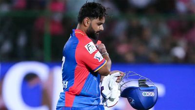 Watch: Delhi Capitals' skipper Rishabh Pant smashes bat on his way back after getting out vs Rajasthan Royals