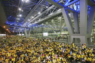 Thai court acquits dozens who shut down Bangkok airports in 2008
