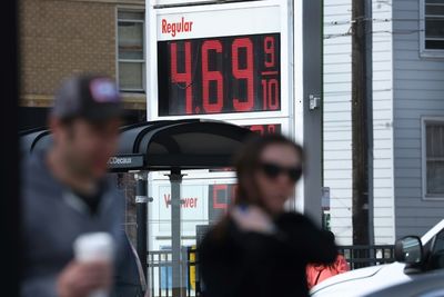 US Fed's Favored Inflation Gauge Ticks Higher As Fuel Costs Rise