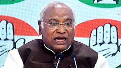 Congress will usher in 'Rozgar Kranti': Mallikarjun Kharge