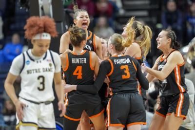 Oregon State Upsets Notre Dame To Reach Regional Final
