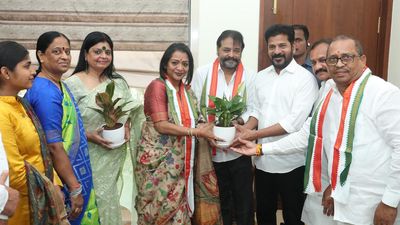 GHMC Mayor Gadwal Vijayalaxmi joins Congress, her father KK to follow soon