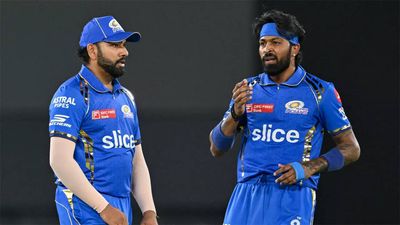 'Fan wars should never...': Ravichandran Ashwin criticizes fan behavior amidst Hardik Pandya-Rohit Sharma saga