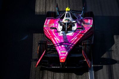 Da Costa: No penalty for Rowland's Formula E Tokyo defence "sucks"