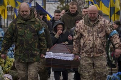 Ukraine President Zelenskyy Reshuffles Advisors Amid Russian Attacks