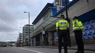 UK counterterrorism police investigate attack on Iranian journalist outside his London home