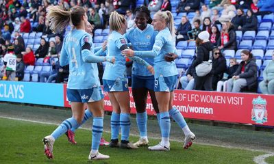 Manchester City go top of WSL as Shaw sparks resounding win over Liverpool