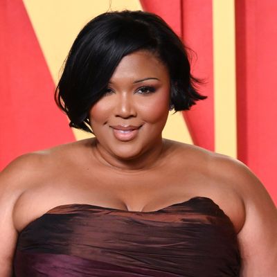 Lizzo Seemingly Tells the Music Industry "I Quit" in Emotional Instagram Post