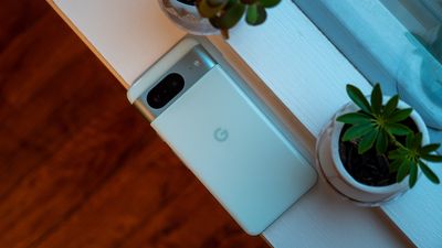 Feeling lucky? You could win a free Pixel 8 through this Google Play Points giveaway