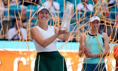 Danielle Collins holds firm against Elena Rybakina to win Miami Open