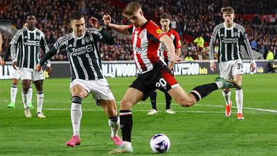 Premier League: Late drama ensues as Manchester United held to 1-1 draw by Brentford