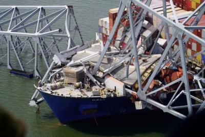 Coast Guard Begins Cutting Section Of Collapsed Baltimore Bridge