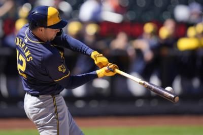 Rhys Hoskins Leads Brewers To Victory Over Mets