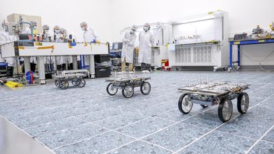 NASA's mini moon rovers go for a test drive ahead of 2025 private lunar launch (photos)