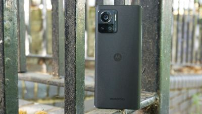 Motorola is rumored to be bringing back the flagship Ultra phone this year