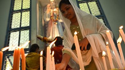 Collective worship marks Easter celebrations