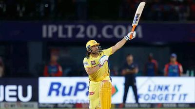 'MS Dhoni will hit a six to finish the match': How Michael Hussey's prediction came true