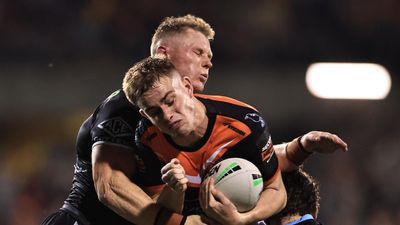 Tigers rookie Galvin to miss two weeks for hip-drop