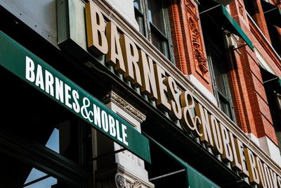Barnes & Noble workers plan union drive at largest US bookstore chain