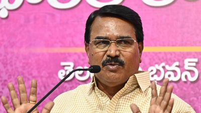 Congress betrayed farmers of Telangana, alleges Niranjan Reddy