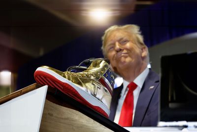 It could boil down to golden sneakers