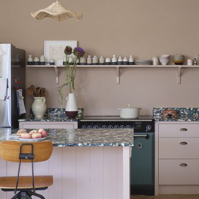 5 wall colours to make a small kitchen feel bright and spacious, according to interiors experts