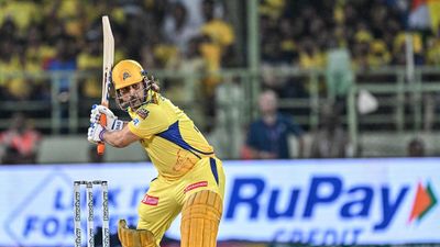 IPL-17 | Dhoni's batting was spectacular and lone positive on tough day, says Stephen Fleming