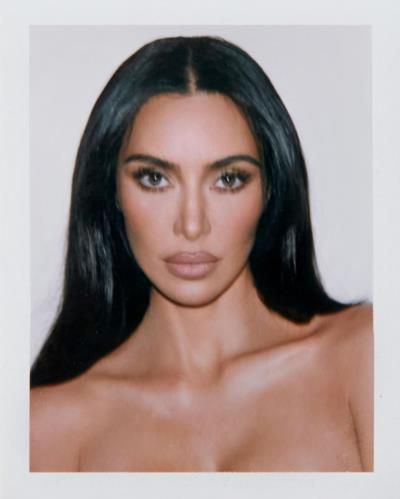 Kim Kardashian Stuns In Bold Instagram Photoshoot