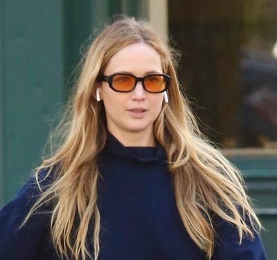 Jennifer Lawrence's Comfy-Chic Spring Outfit Is So Easy to Copy