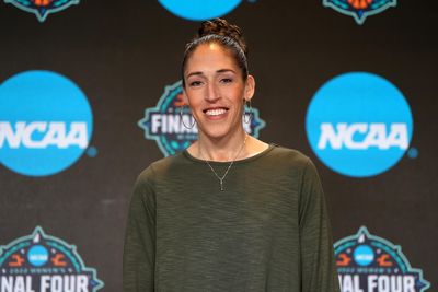Rebecca Lobo catches a lot of flak for her random joke ripping the city of Albany