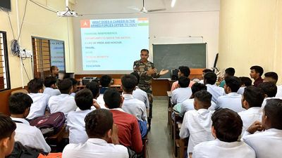 MLIRC officers visiting colleges in Belagavi to inspire youth to join the armed forces