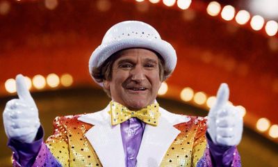 Death to Smoochy: Robin Williams brings his manic energy to gleefully twisted children’s TV revenge-o-rama