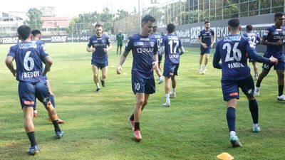 ISL | Vukomanovic working out ways to keep players fit and fresh as Kerala Blasters takes on East Bengal