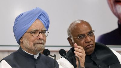 You will always remain a hero to the middle class and aspirational youth: Kharge tells Manmohan