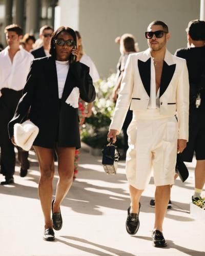 Glamorous Fashion Models Showcasing Style And Elegance On Runway