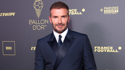 David Beckham shows off his go-to bodyweight exercise for serious core strength