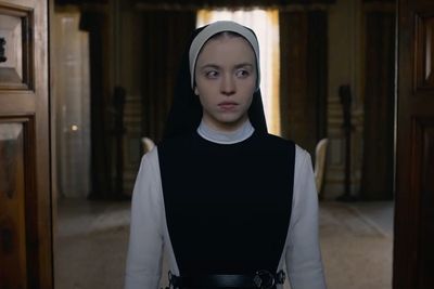 Sydney Sweeney watching her new nun-themed horror movie in a church with real pastors is the best thing you’ll see all day