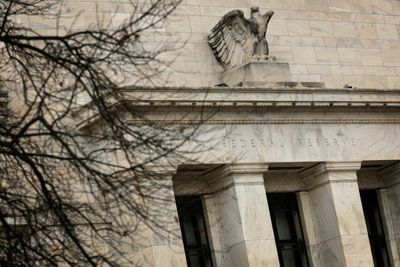 US Fed Official Predicts Higher Long-term Interest Rates