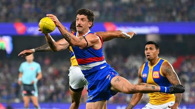 Tom Liberatore extends his stay with the Bulldogs