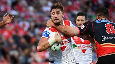 Brown welcomes Parra's pursuit of Dragons ace Lomax