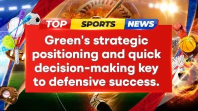 Warriors' Defense Shines In Win Over Mavericks, Green's Block